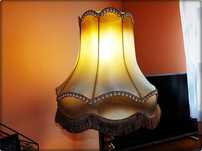 Stylowa Lampa stojąca podłogowa z frędzlami w stylu Retro PRL