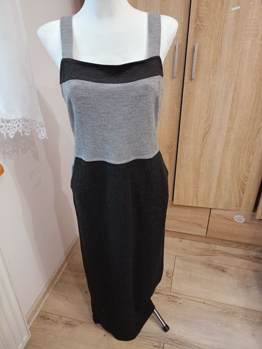 Długa sukienka damska.