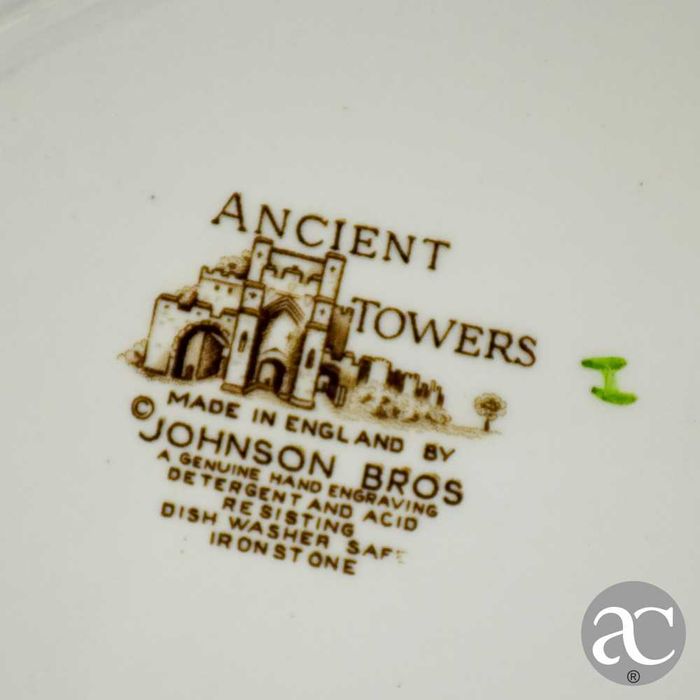 Travessa em faiança inglesa, Ancient Towers Johnson Bros, Anos 50 n2