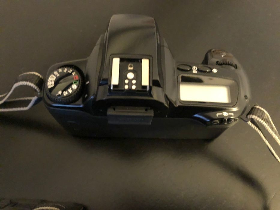 Maquina fotográfica analogica Canon EOS 3000