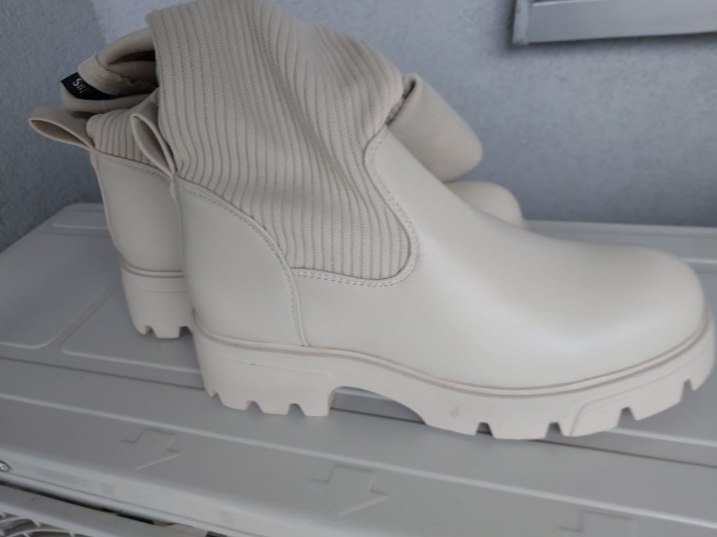 Nowe Buty zimowe  kozaki  sztyblety  rozm.40.