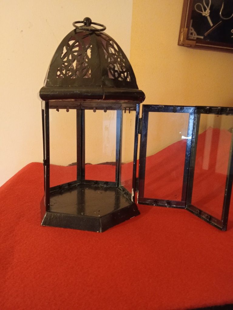 Lanterna decorativa de metal;   preço:25€
