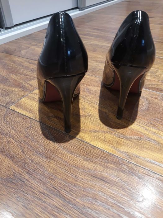 Czarne pantofle/ buty na obcasie r. 38