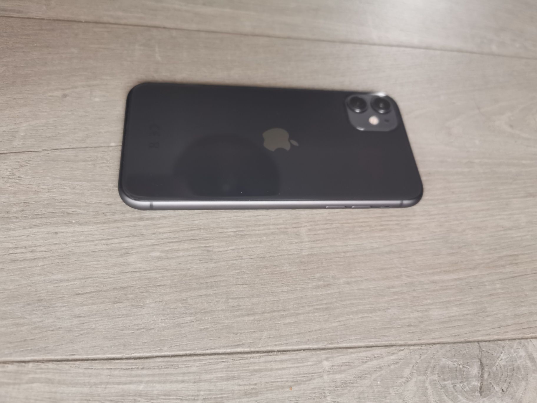 Apple iPhone 11 128 GB stan bdb