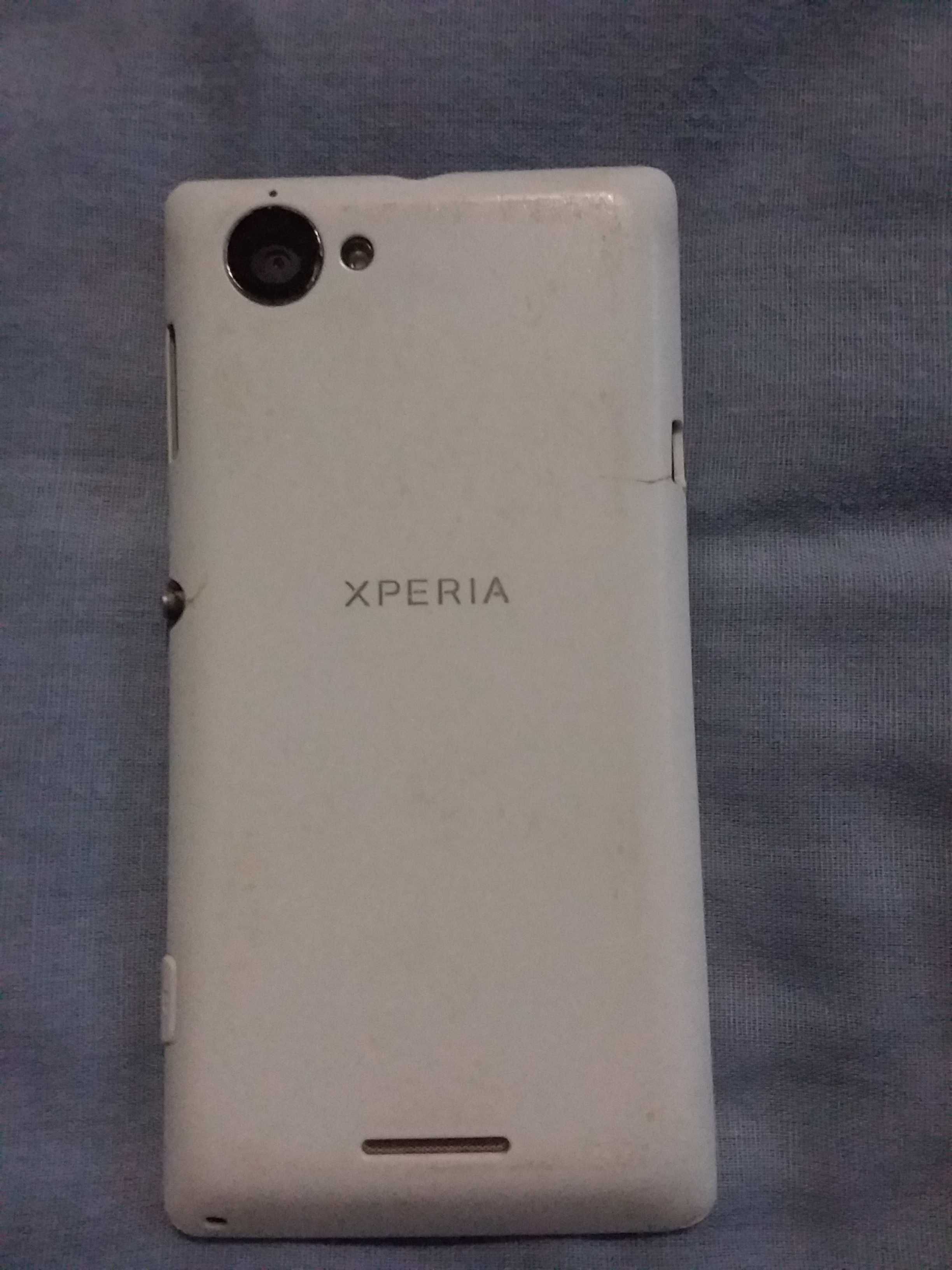 Sony Xperia C2105