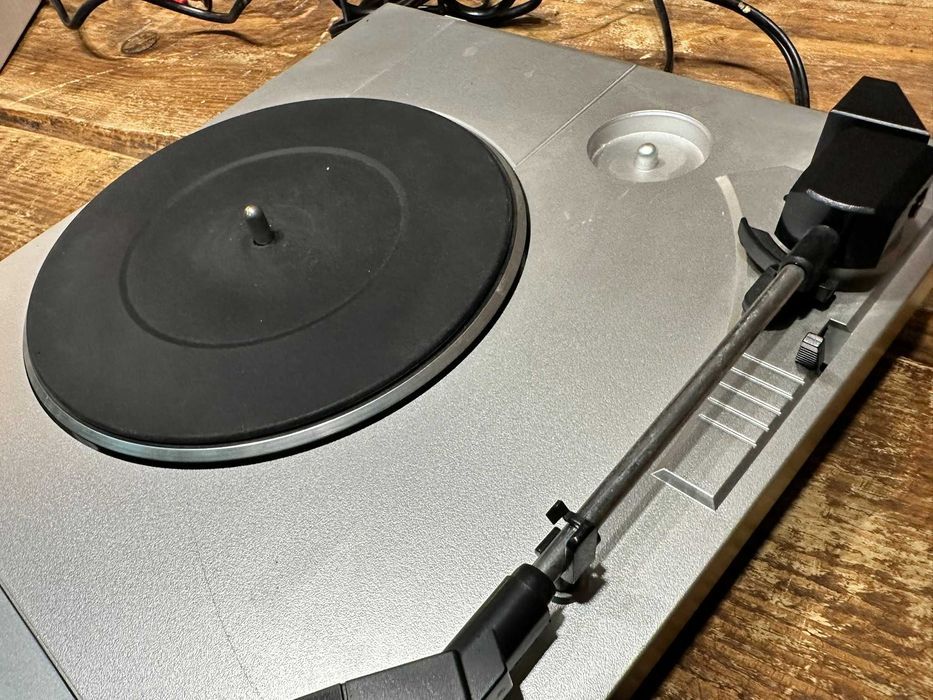 Gramofon Kenwood P-110 półautomat z przedwzmacniaczem