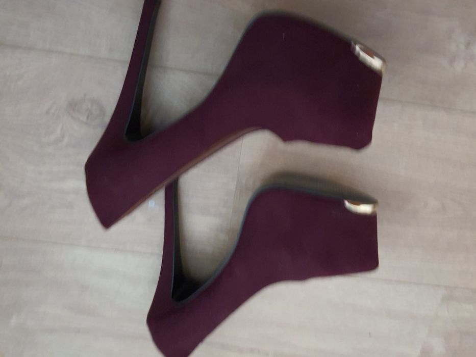 Baixa! Sapatos Salto Alto