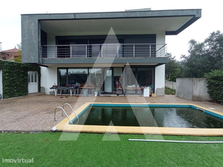 Moradia T4 moderna com vista rio - perto de Albergaria-a-Velha.