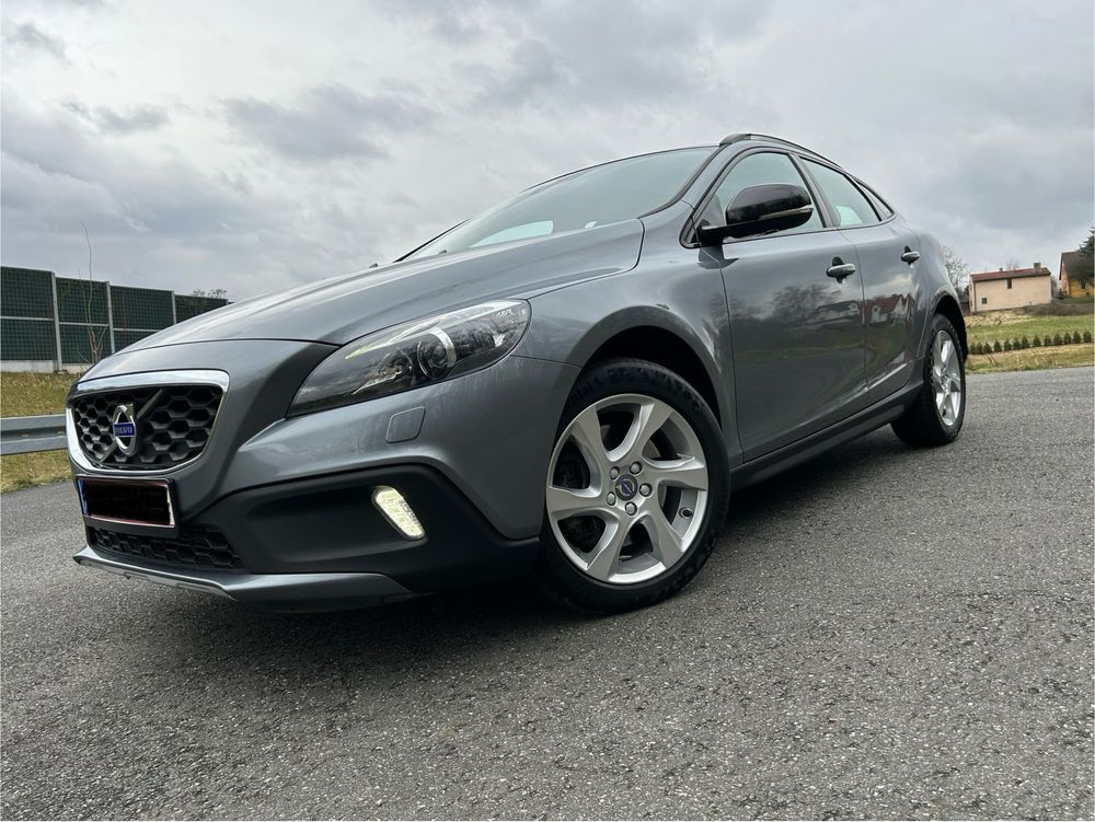 Volvo V40 Cross Country 2.0 150 Ps Panorama BiXenon Navi Led