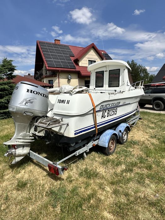 QUICKSILVER 620 Pilothouse