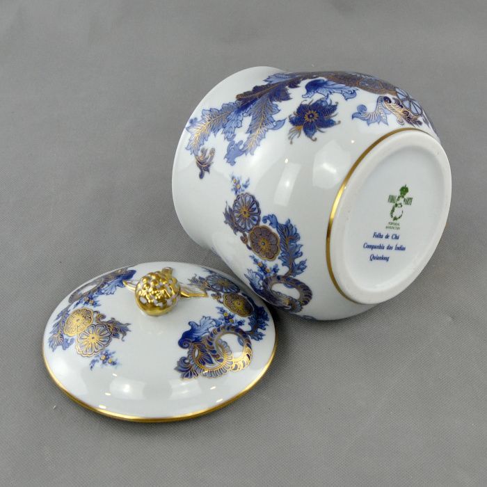 Cremeira grande com tampa em Porcelana Vidal Arte