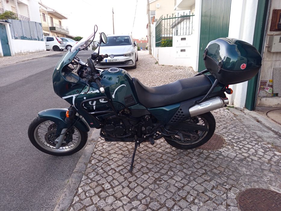 Triumph TIGER 900