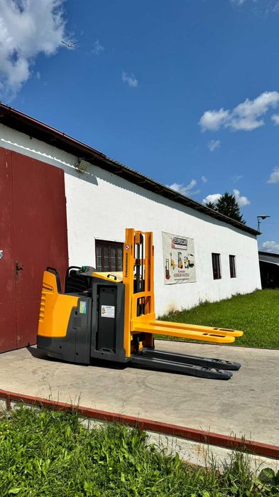 Навантажувач електроштабелер кара №977* Jungheinrich ERD220r 2t 198 см