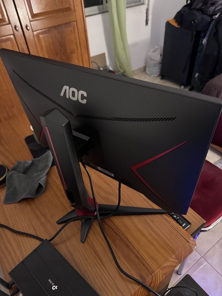 Vendo Monitor Gaming AOC 23.8’’ 240hz Semi-Novo