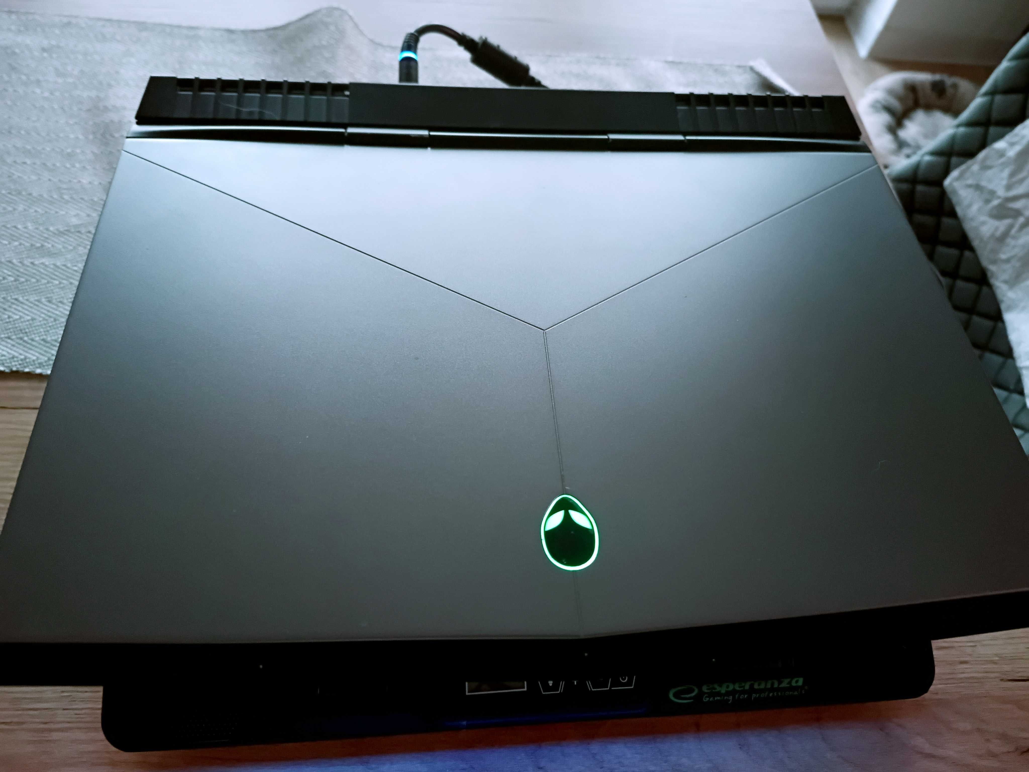Laptop Dell Alienware 15 R3 GTX 1070 i7 7700HQ