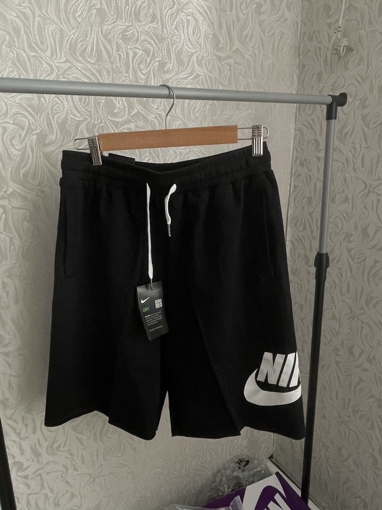 Шорти nike big logo //nike//ston//carhart//