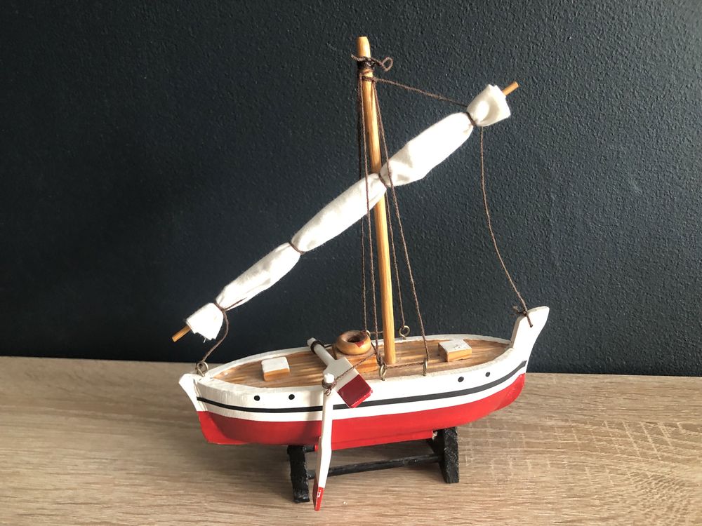 Vintage, drewniany model żaglówki, łódki, statku