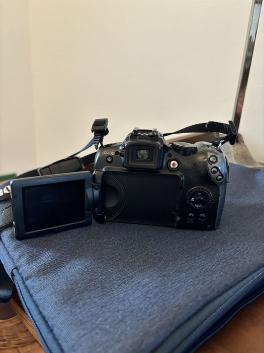 Maquina Canon SX10IS