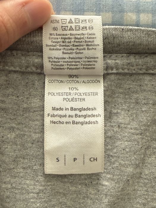 Жіноча футболка