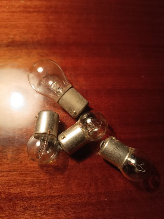 Лампочки 27-28 В