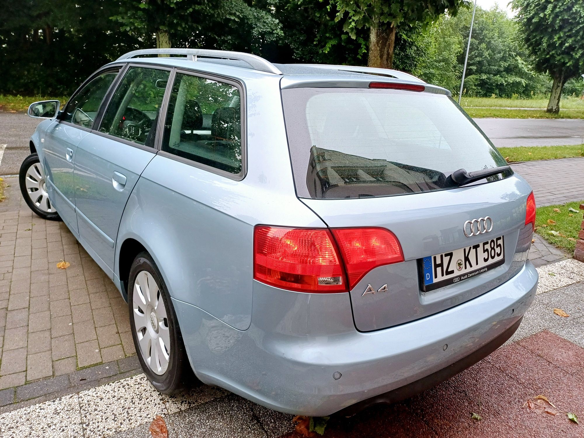 Piękna Bezwypadek Audi A4 B7 Benzyna 2007 Rok Klikatron Alus Reling