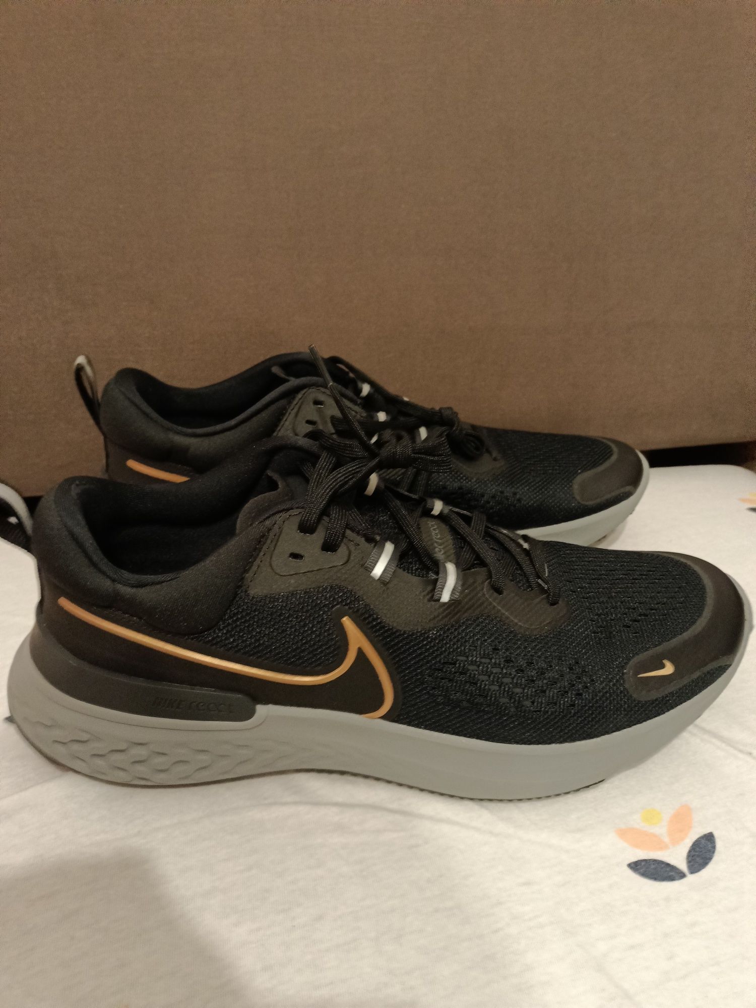 Buty Nike React Miler 2 r. 45 nowe