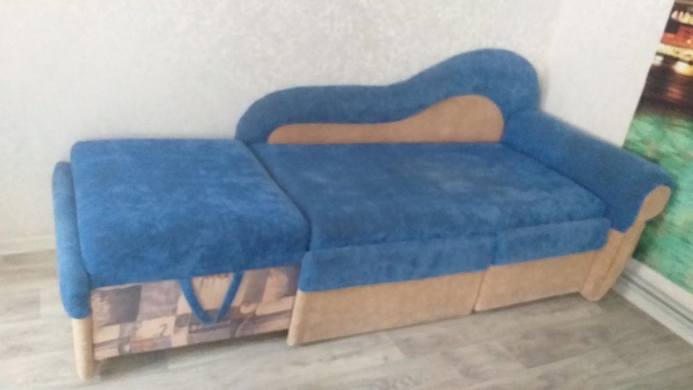 Уголок,  диванчик,  диван, ліжко