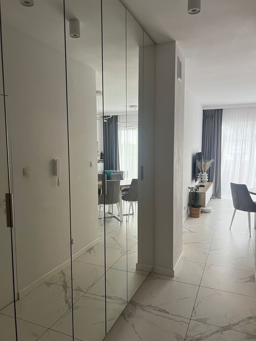 Dwa pokoje z balkonem i miejscem parkingowym