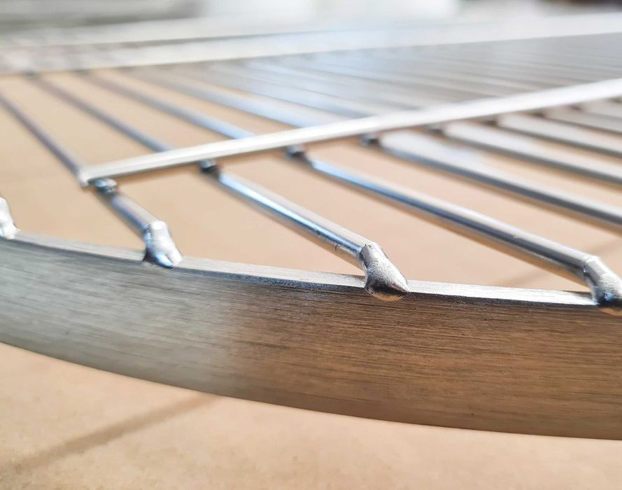 Nierdzewny ruszt do grilla  FI 60 wiszący + 4 x karabińczyk