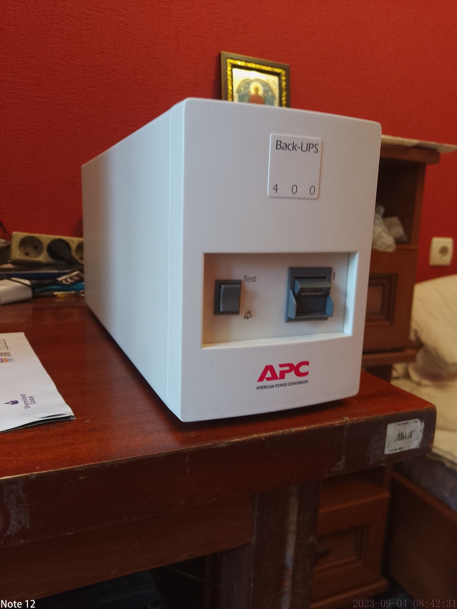 Блок бесперебойного питания APC Back  UPS 400