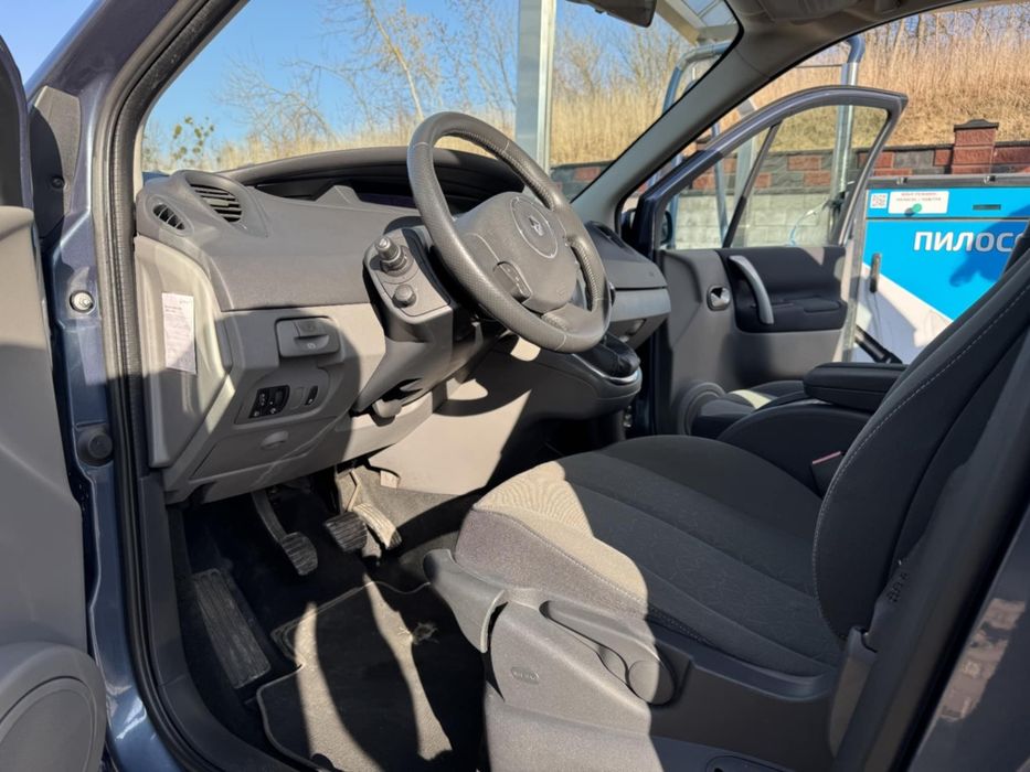 Рено  сценик 2          .