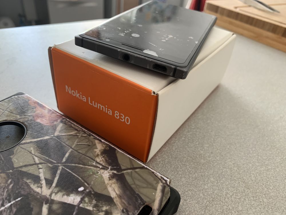 Nokia Lumia 830 неверлок