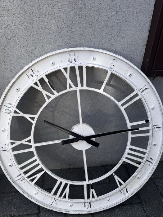 Zegar ścienny biały