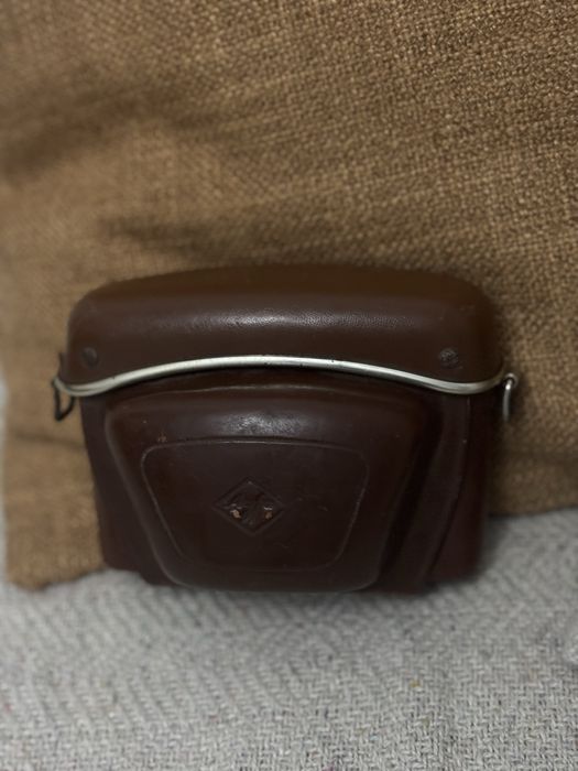 Vendo camera antiga e polaroide