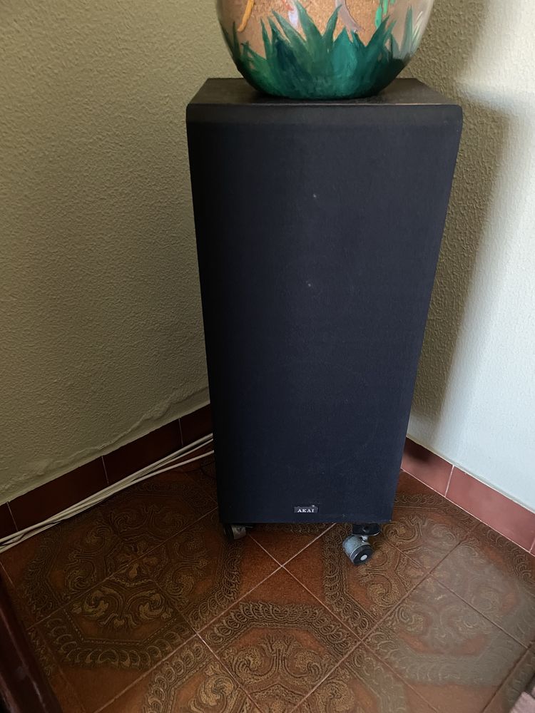 Conjunto de Som Akai