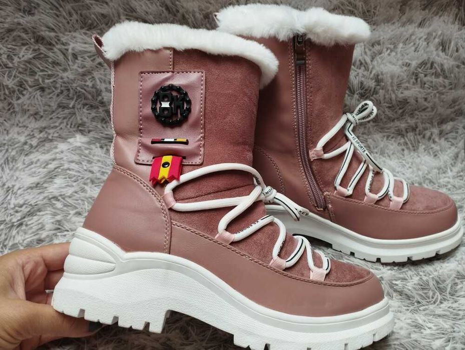 Жіночі чорні зимові кросівки, черевики, 36-39рр