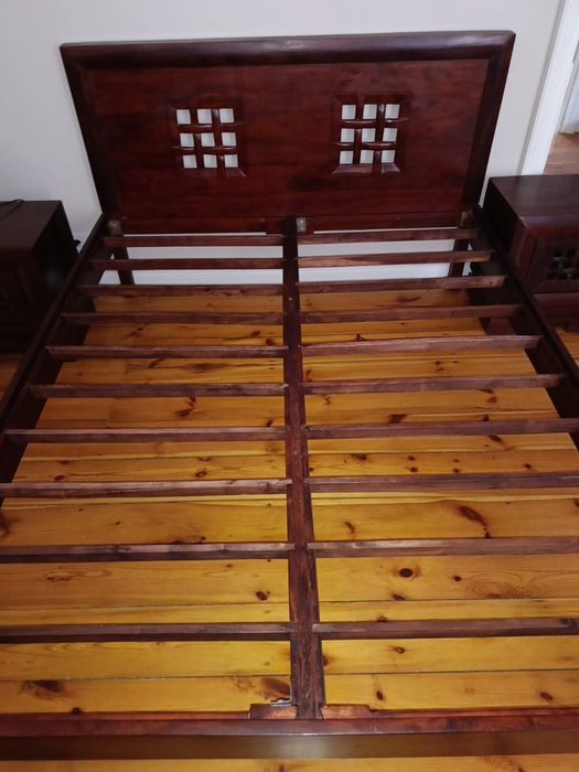 Łóżko i dwie szafki nocne,meble kolo + gratis używany materacnialne