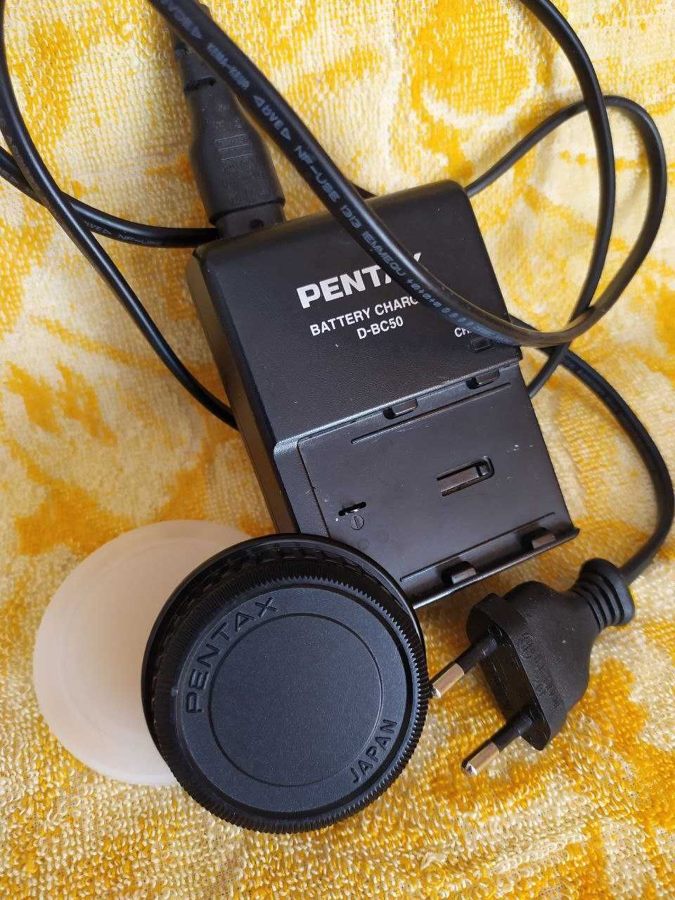 Pentax K10D + DA 18-55mm KIT
