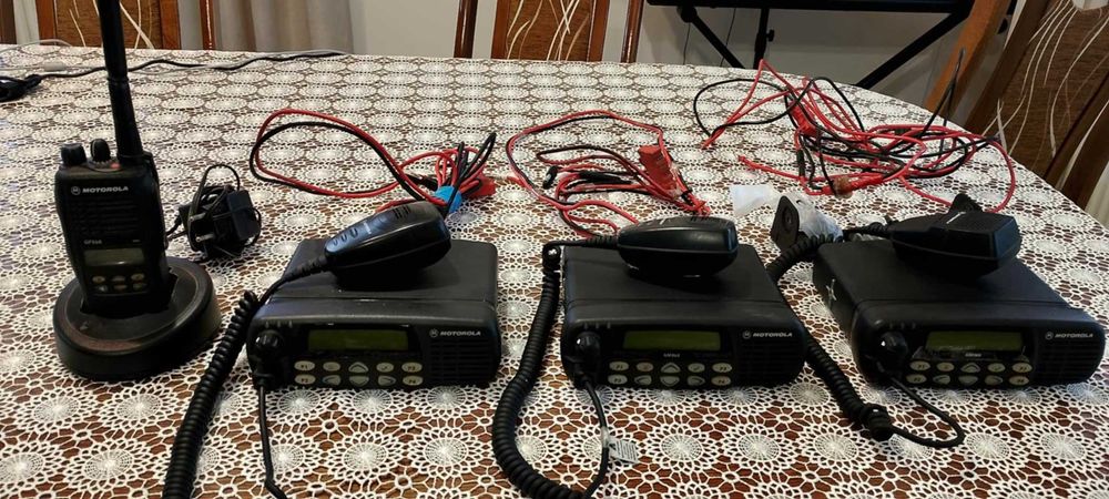 Zestaw radiotelefonów MOTOROLA