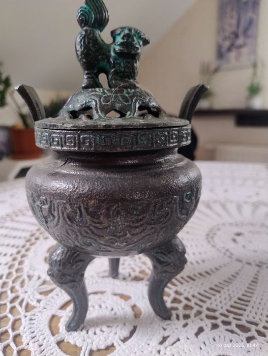 Kadzielnica z brązu