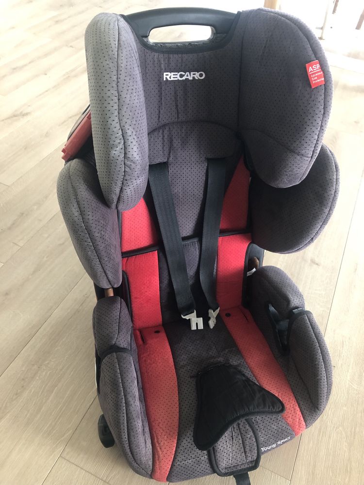 Fotelik samochodowy Recaro Young Sport