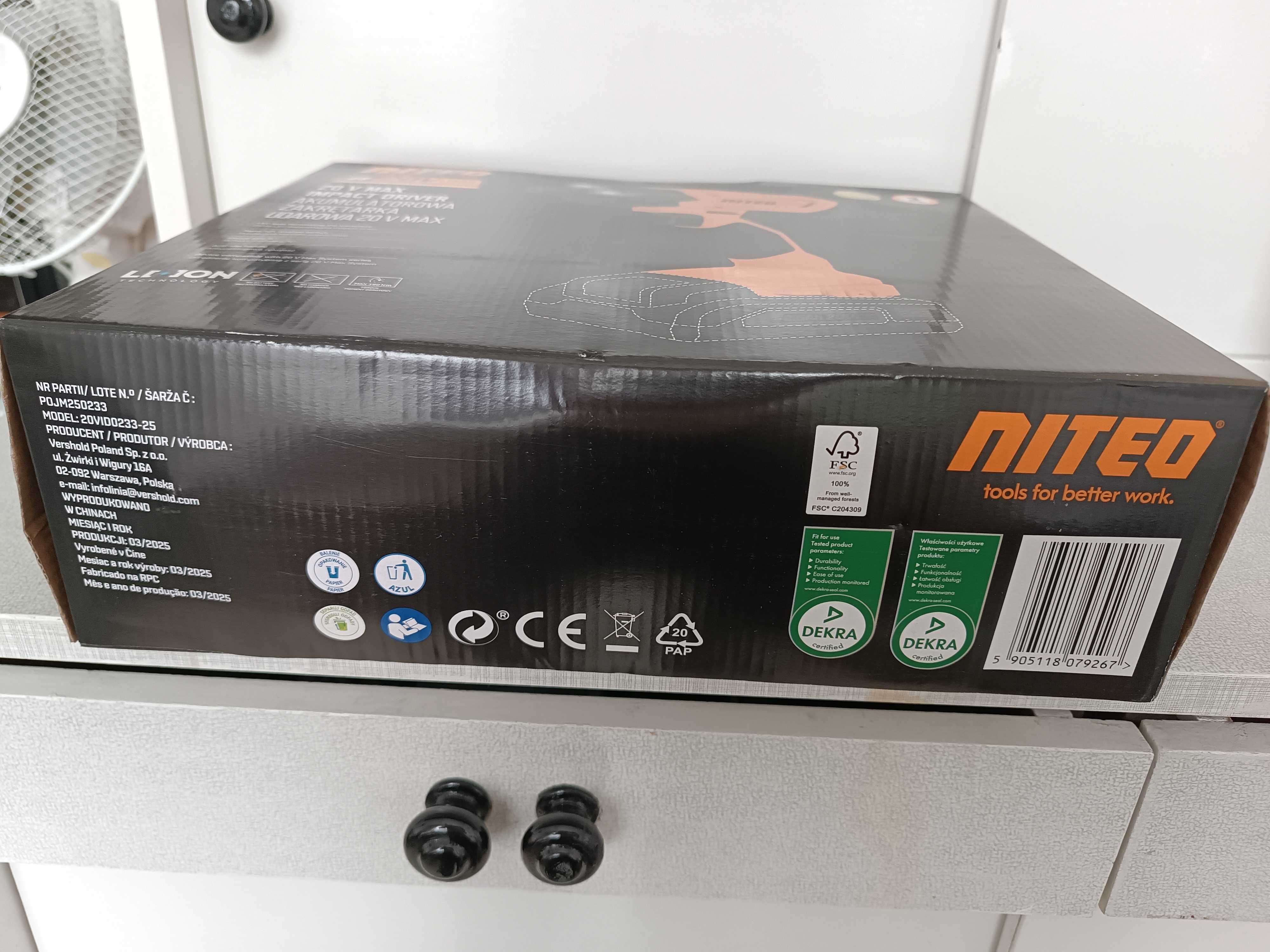 Akumulatorowa zakrętarka udarowa Niteo 20 V Max, 1/4'', 180 Nm