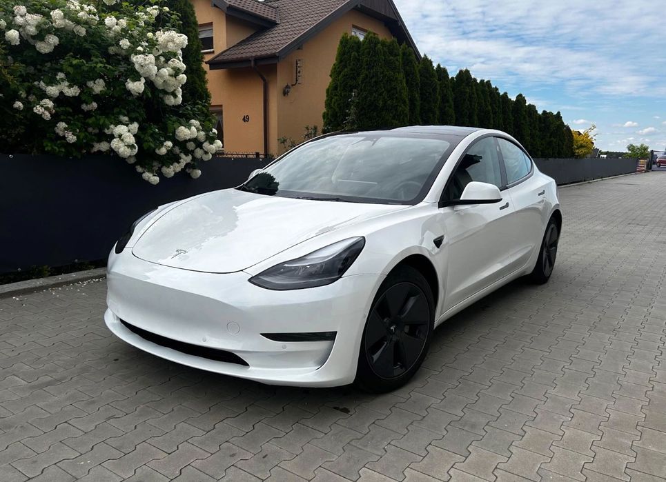 Tesla Model 3 2023