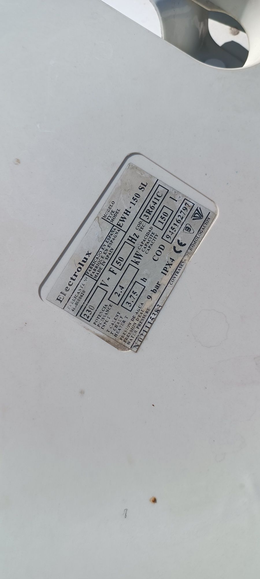 Продам на запчасти бытовую технику