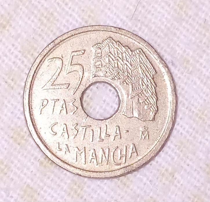 Pesetas com furo