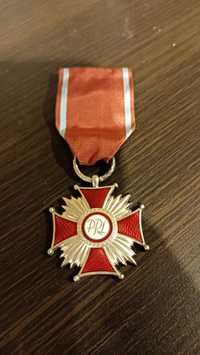 Medal krzyż zasługi PRL srebrny