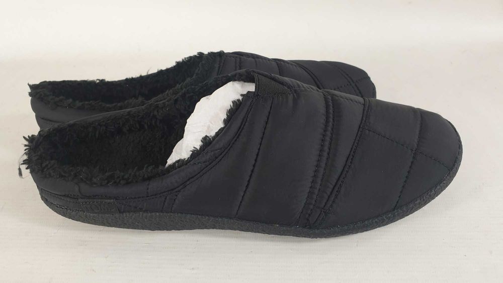 toms nowe  PANTOFLE MĘSKIE ocieplone  R 40,5