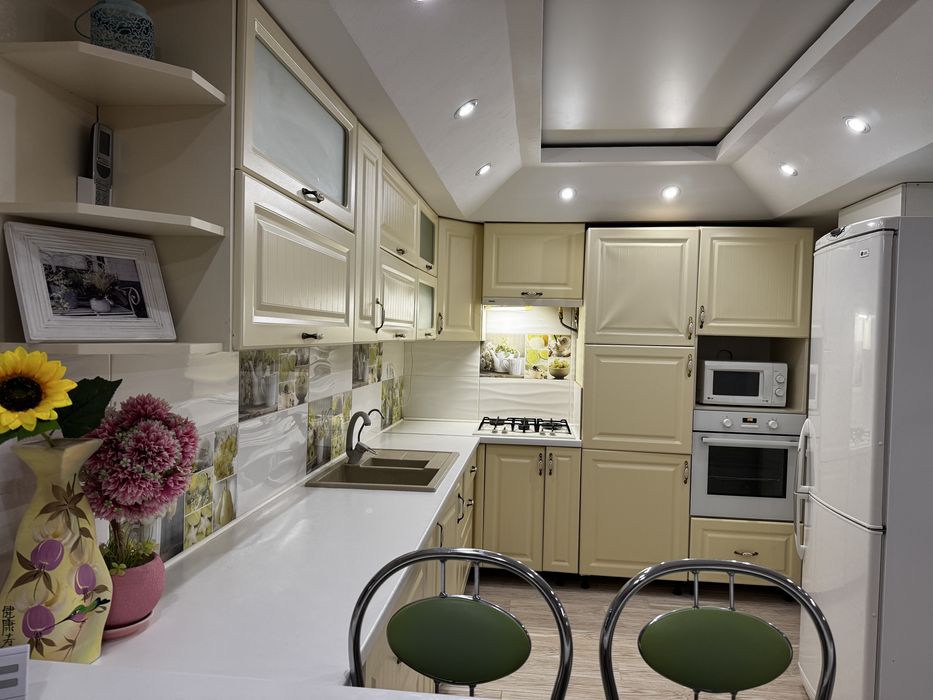 Оренда 2к дворівневої квартири з терасою біля Буча Пасаж