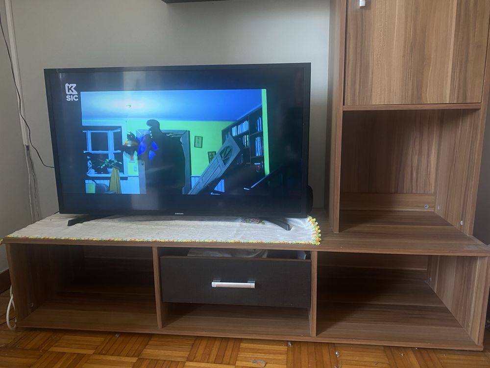 Móvel TV com arrumação