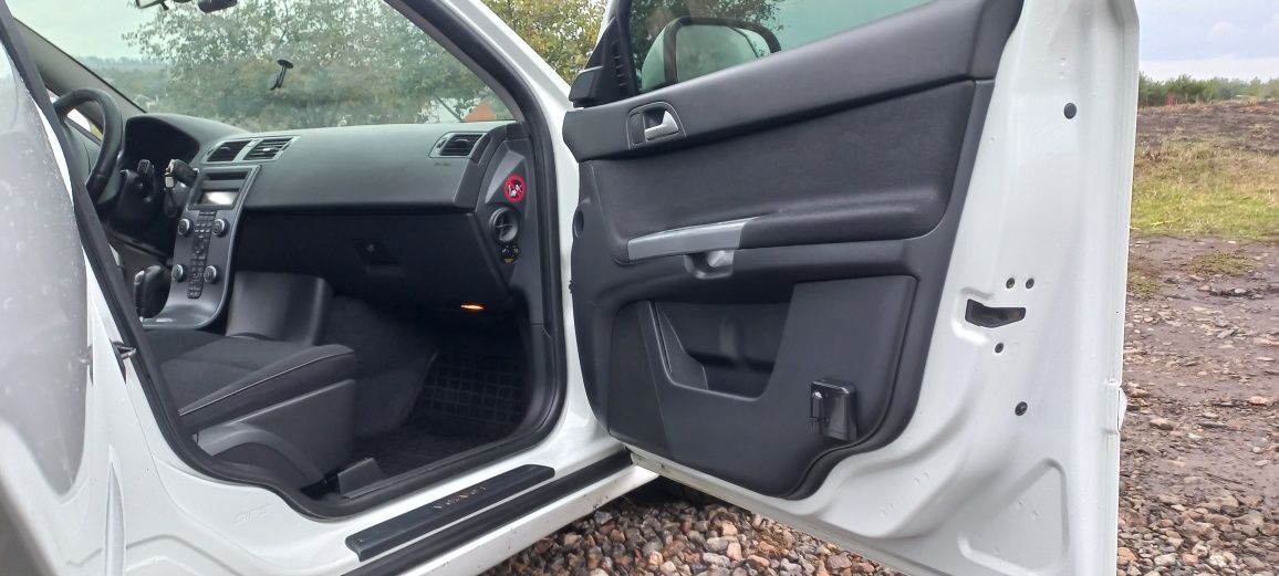 Авто volvo  s 40